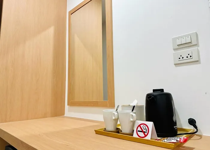 The Cozy77 - No Parking Hotel 3*