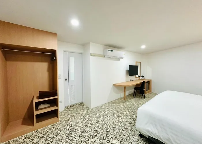 Hotel The Cozy77 - No Parking