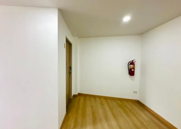 Hotel The Cozy77 - No Parking