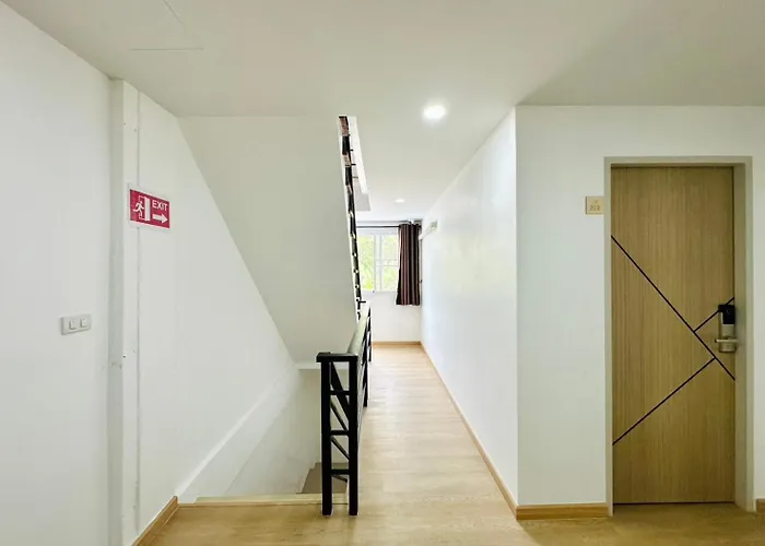 The Cozy77 - No Parking Hotel 3*