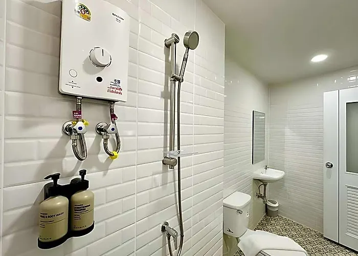 Hotel The Cozy77 - No Parking 3*